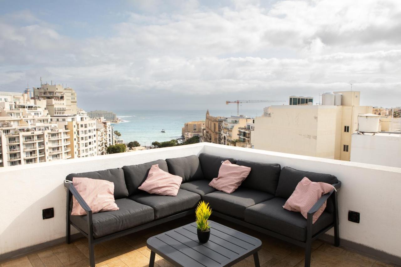 Entire Luxury Sliema Townhouse Steps From Beach 外观 照片