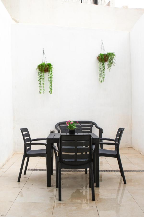 Entire Luxury Sliema Townhouse Steps From Beach 外观 照片