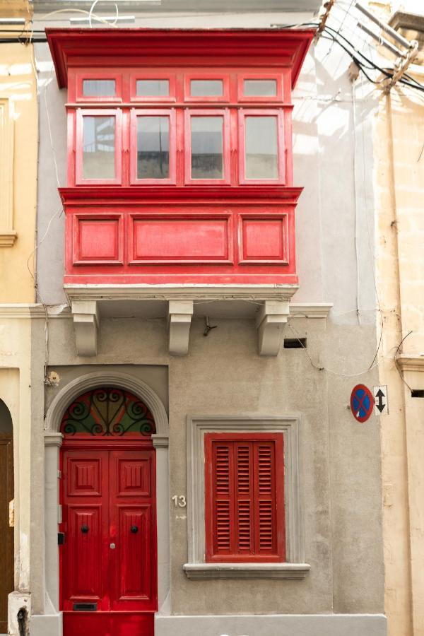 Entire Luxury Sliema Townhouse Steps From Beach 外观 照片