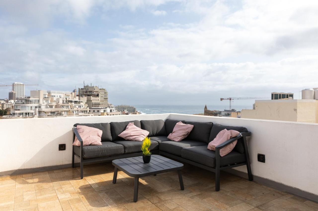 Entire Luxury Sliema Townhouse Steps From Beach 外观 照片